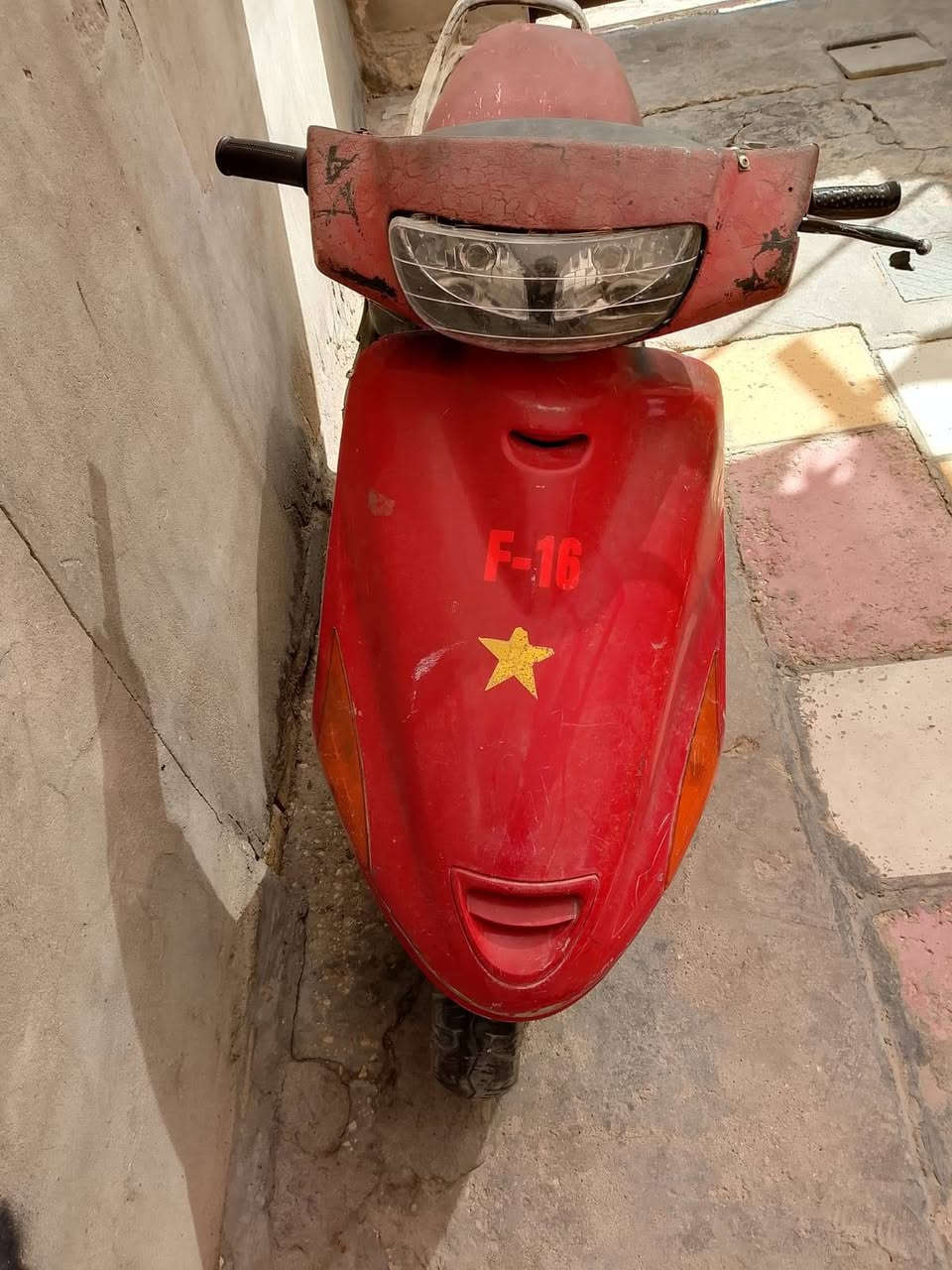 سلام عليكم فراشه للبيع
مكينه خرسه// هندر واحد شرط   الكهربائيات كله شغاله 
٢٨٠ وبيه مجال مكاني الديوانيه ***********
