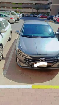 هونداي انترا للبيع ١٩ حادث موضح بلصوره السعر ١١٥ هاتف ٠٧٧٨٠١٧٧٥٢٢
