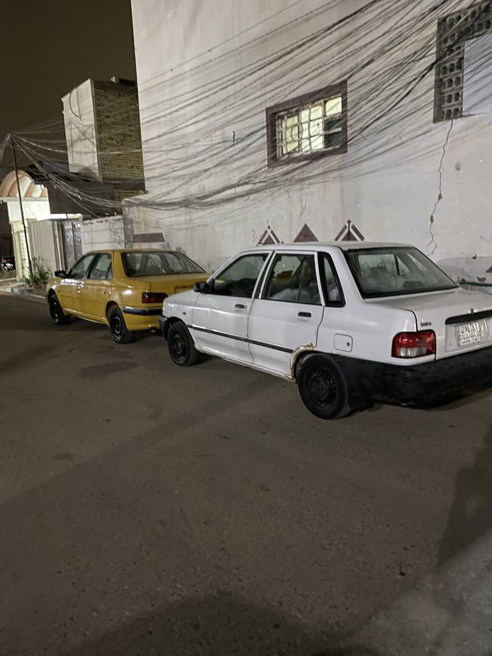 السلام عليكم سياره البيع موديل١٢ سياره حلوو ونظيف وماعوزه شي مكينه وكير تخبل لا تنقص ولا تبخره سياره دوشمه جديد شاشه بيه سياره وهذا رقمي ***********
