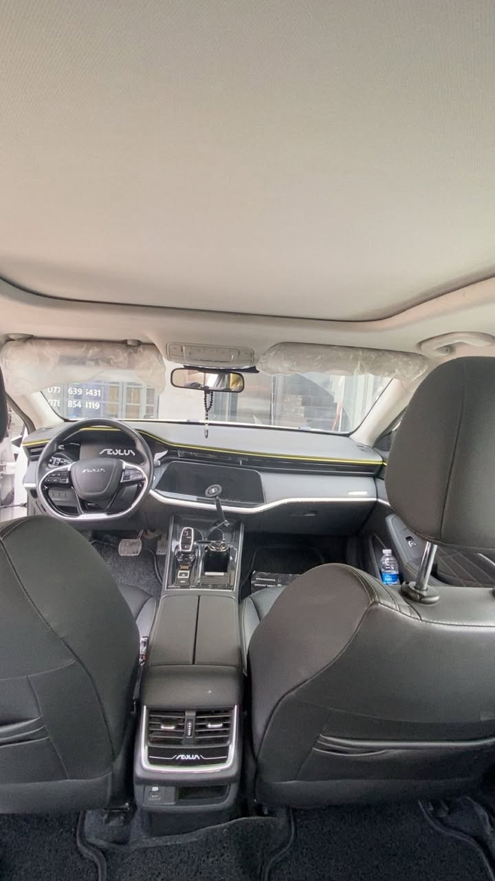 سلام عليكم حبايبي بيع سياره دونك فنيك
فول موصفات 1/1 سياره مكفوله من دعاميه للدعاميه 
سياره ماشيه 60 كيلو رقم سياره اربيل 
السعر 130 وبيه مجال للشراي 
مكاني سليمانيه حبايبي 
رقم تلفون ***********
