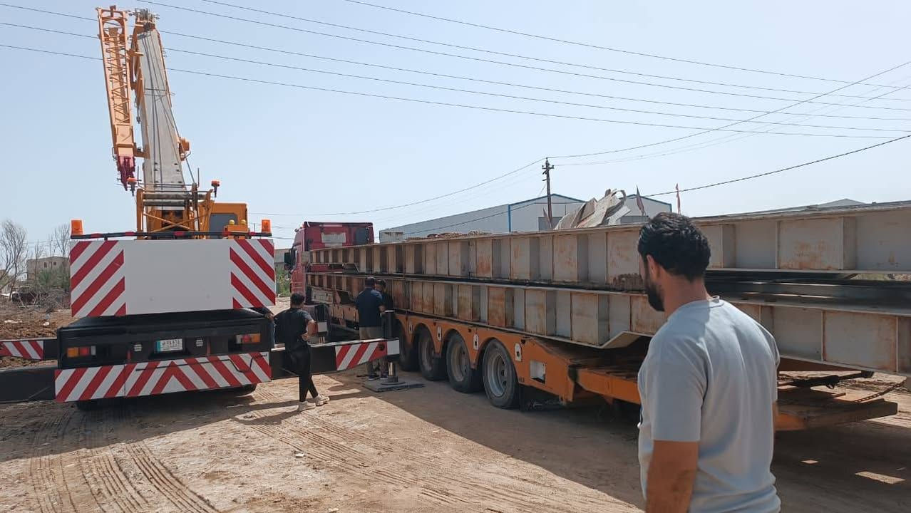 جسور للبيع
العدد1 ونصف 

متوفر جسم كامل+متوفر نصف جسر

طول الجسر الواحد 20 متر +طول نصف

 الجسر 10 متر

العرض 3 متر

يتحمل وزن 100 طن 

نوع الجسر قلاب سايلو

سمك البليت 9 ملم 

نوع الحديد الالماني  

الأستفسار أو المراسلة على الرقم التالي
***********
