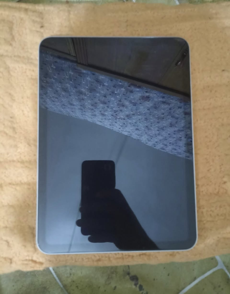 ايباد 10 ذاكره 64البطاريه فوك 90 مكفول ولا داخل تصليح ولا مفتوح مكاني ناصريه شطره إلا ستفسار***********
