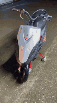 سلام عليكم دراجه ماكس عدله بوشه 55شك الكاع سلف وهندر بأي وقت تجي تفحص وتروح دراجه غير من الله سعره425بيها مجال حك جيتك *********** مكان شهداء البياع
