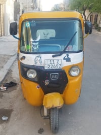 تكتك 20 رقم و سنويه مكاني بغداد سعر 6مليون شراي اتصل 07715595398