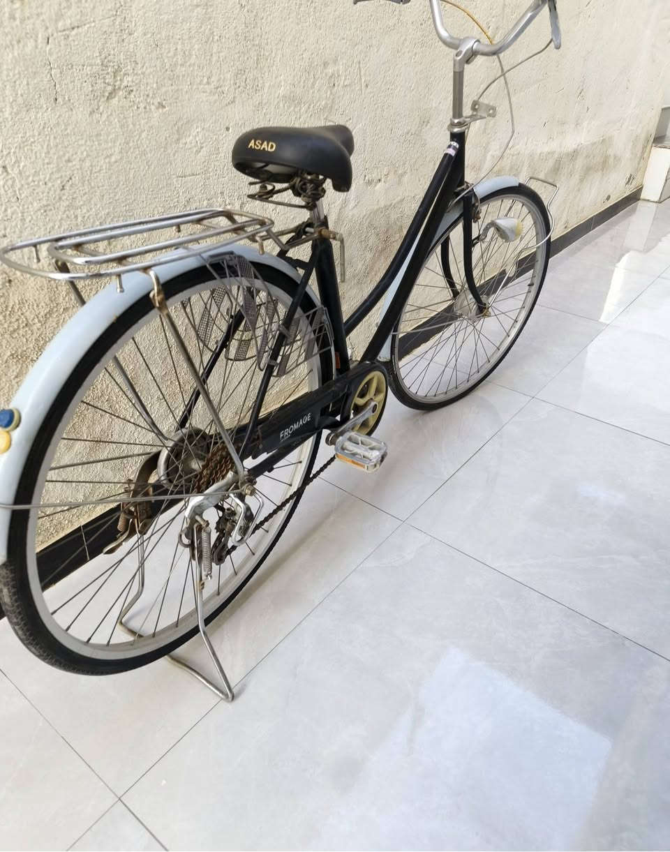 بناتي حجم 27 
سعره 75 الف 
مكاني حي اريدو


**إذا كنت صاحب هذا الإعلان وتريد حذفه لأي سبب، رجاءا أرسل رسالة إلى الدعم الفني**