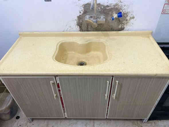 كاونتر  مع ملحق   مع سنك مرمر 
تسكام درجه اولا الله شاهد
ثلاثه قطع جديد جدآ ستخدام أقل شهرين قطره 
خياس مابيه 
العنوان النجف الاشرف 
الاستفسار ***********
السعر 350 بيه مجال الطيبين
