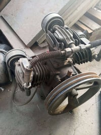 قطع غيار سيارات • للبيع