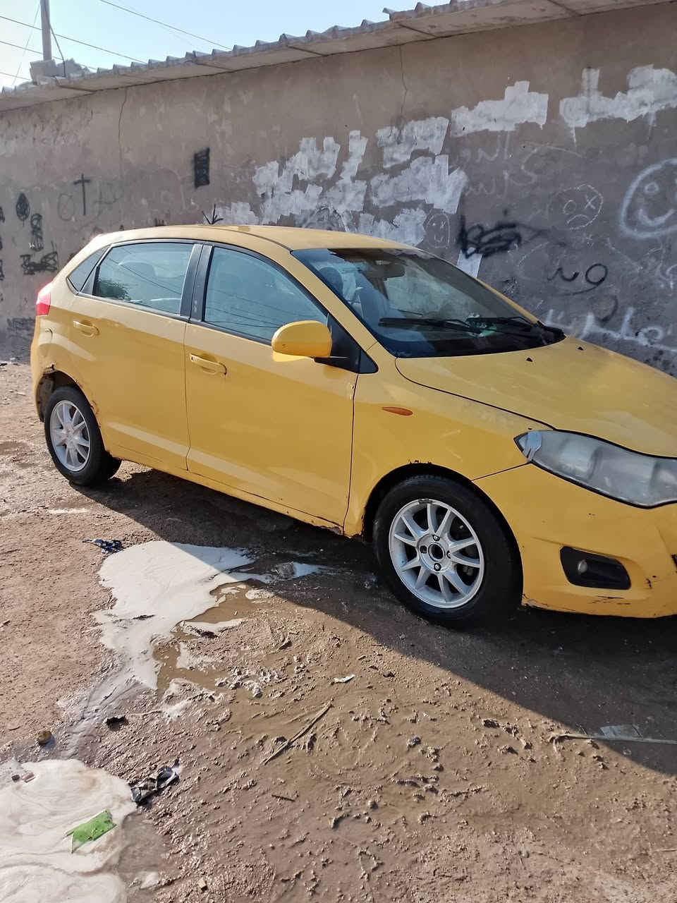 مرخصت مدير لكروب  شيري فلاوين موديل 13سياره حلوه كهربائيات كله شقاله سنويته منتهيه بل 24 شهر 4 سنويته الجديده راعيه موجود شرعي يريد تحويل   مكينه وكير بلاد جدد كرتون مكينته خرسه  سبيره  وياهه لبلاد دواخله حلوه سياره جاهزه سعره 22وبيه مجال بصيط  وذا اكو مراوس اراوس شعدك نزل  .مكانه بصره الزبير رقم لهاتف ***********
