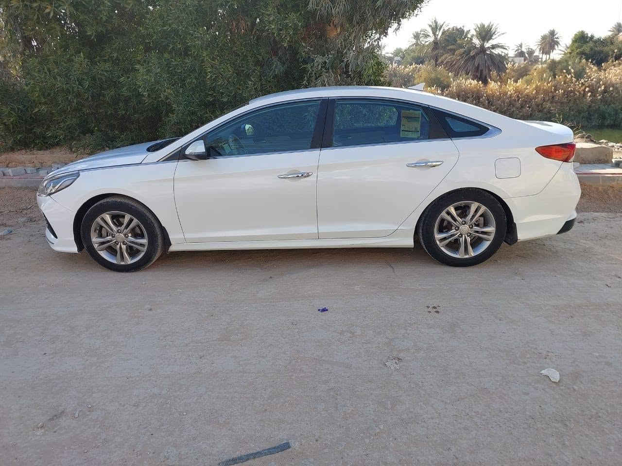 سلام عليكم سوناته للبيع امريكي سياره حادث حلو تفاصيل خاص او تصل عل رقم ***********
