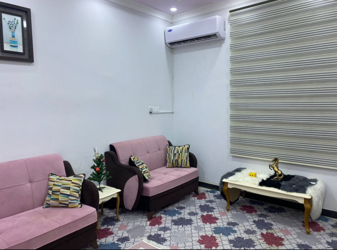 بيت للبيع   
#بالجربوعيه_الاولى_المربع_الاول_مقابل_المركز_الصحي
 200 متر  
موقع قريب لجسر المستشفى 
سعر 137
يتكون من طابق واحد بي غرفتين وصاله وبراني ومطبخ 
بناء حديث والصور توضح 
بالنسبه للبناء والموقع يعتبر العرض ممتاز 
غير مطلوب يباع نقدا 

#للاستفسار 
اضغط على رقم بين الاقواس لتحويلك للواتساب ( 0786 016 1226 )
اتصل ***********    
عنوان المكتب في السماوة الجربوعيه الاولى بداية سايدين
