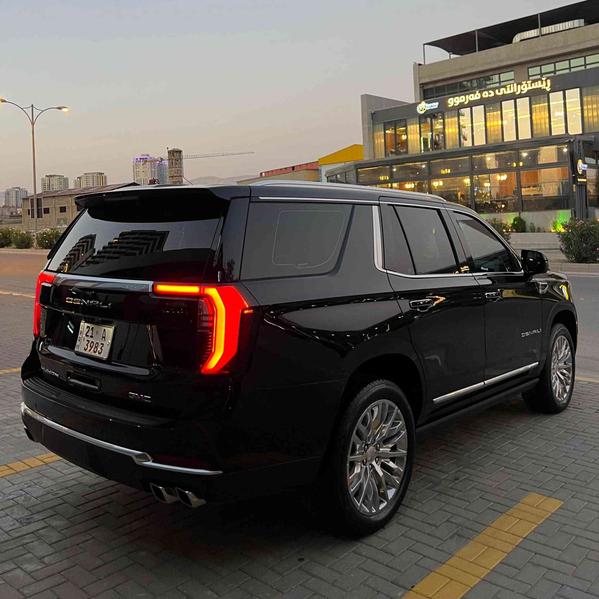 GMC DENALI 2025 
ظمان شرکە منصور 
ماشی 26 الف کیلومتر 
مغلفە ppf + مرقم + مظلل للسنە ٪80 , %80

————————————————————————————-

فول فول مواصفات اعلی فئە  دینالی منصور معروفە 
مکفول کفالە عامە دعامی لدعامییە بشرط ( بدون صبغ - بدون بارد - بدون رصعات بدون شخط بدون کلشی لوکککک) 

————————————————————————————-

💵 سعر 845 ورقە و مجال 
📍مکان سلیمانییە 
📲 *********** السليمانية, العراق
