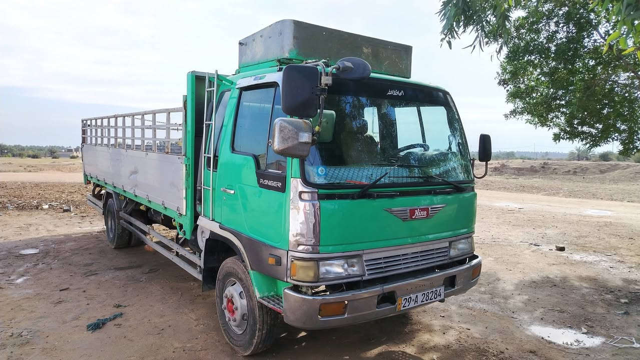 سلام عليكم  هينو طيره اللبيع 70 عادي لا صرف ولا بخار بسمي  تخم تاير طول 5ونص السعر 140،رقم الهاتف 💓***********🌹
