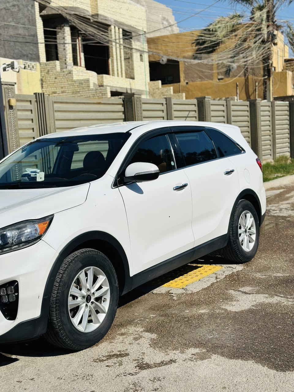 السلام عليكم اخواتي سورنتو مديل 2020 وارد امريكي موصفاته عادية شاشة وكامرة فقط رقمها بغداد سنويا بسمي تحويل مباشر  مكانها بغداد هاذه رقمي *********** بي واتساب اي استفسار اتصل و بل خدمة سعرها 220 وبيها مجال
