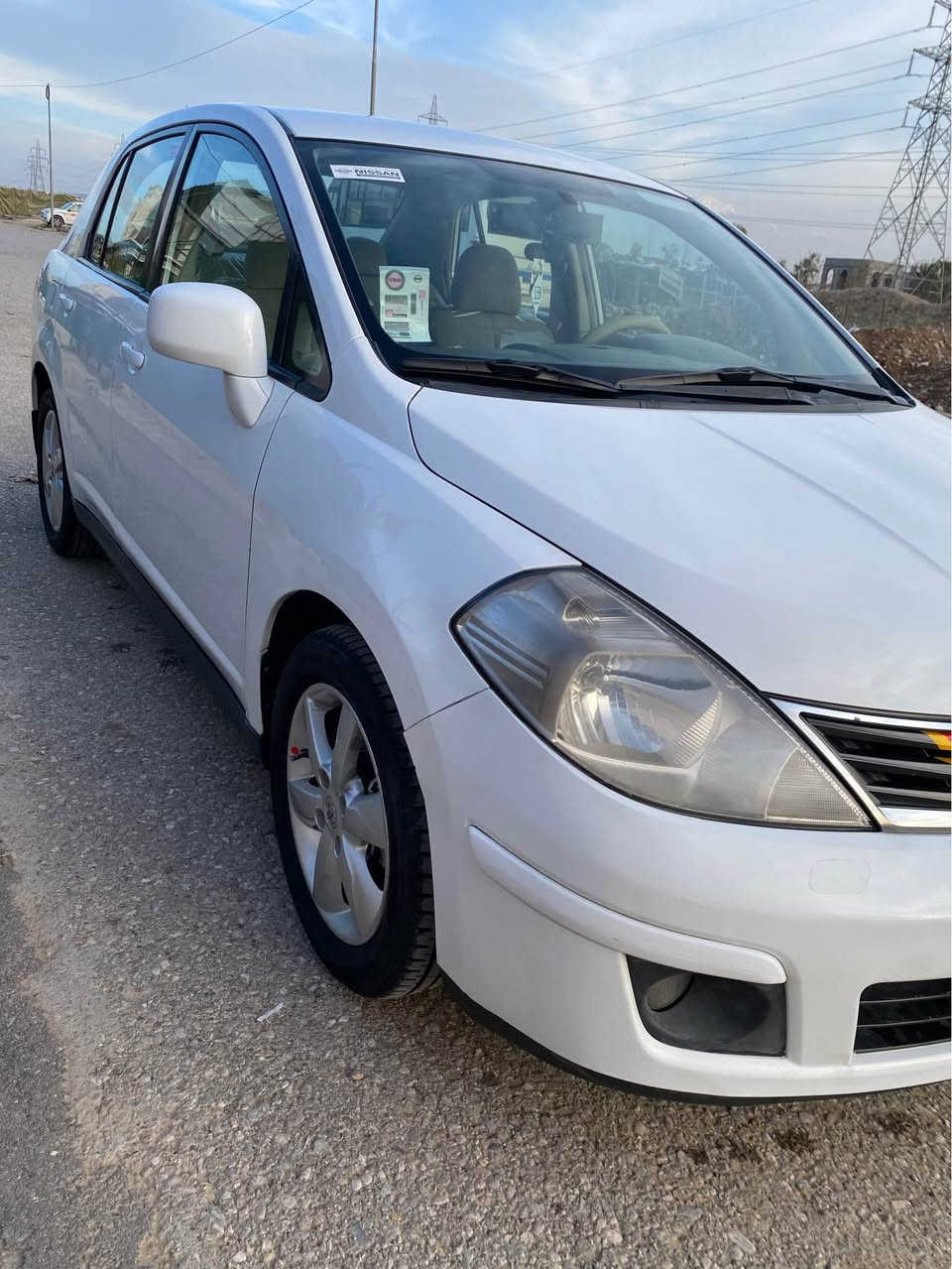 تیدا 2011 نمونە لە جوانی بستەک دەرکەی سبوخی هەیە ٣ جئ ساردی هەیە بێ لێدران  پیش و پشت کەپس هەموو شتی بە شەرت رەقەمی خاوەنیم داناوە 
نرخی 105     *********** أربيل, العراق
