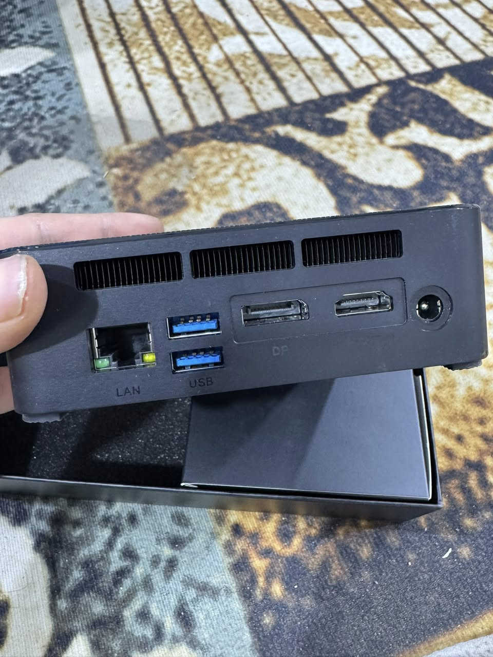 مني بي سي
مواصفات قويه 
القطعه جديده ما مستعمله 
رايزن 7 رام 32 كارت شاشه 4 كيكا 
هارد اس اس دي 500 كيكا 
نظام ويندوز 11 اصلي مفعل 
مزاد يبدي من 250 الف 
المو شراي لا يعلق رجاءا 
توصيل كل المحافظات 5 الاف


**إذا كنت صاحب هذا الإعلان وتريد حذفه لأي سبب، رجاءا أرسل رسالة إلى الدعم الفني**