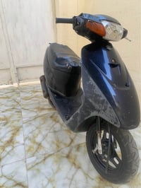 رياضي • اسود • اوراق