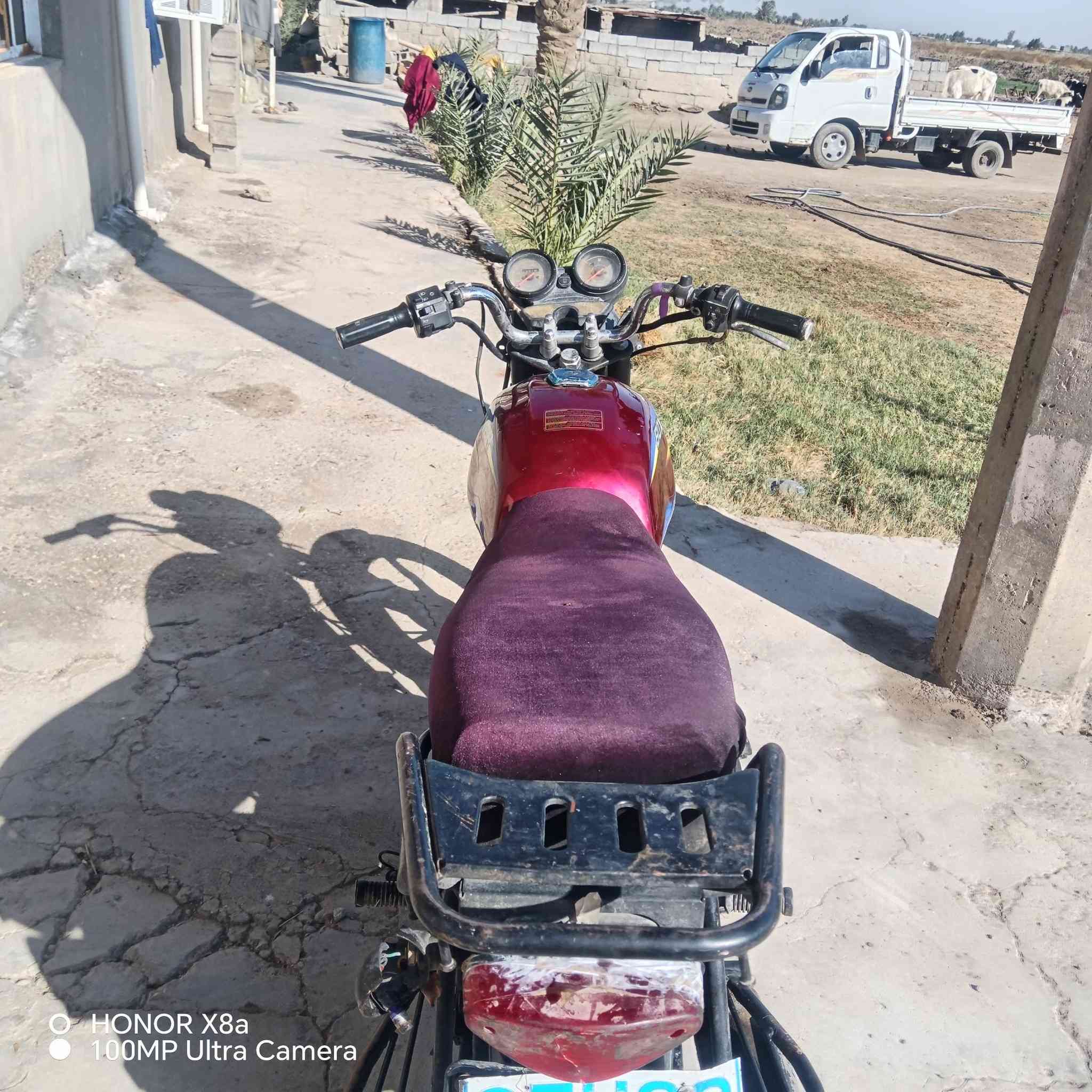 دراجه بوكسر البيع موديل ٢٠ أوراق ضايعه يعني كلك  السعر ٥٠٠ وبيه مجال مكاني اللطيفيه وهاذه رقمي *********** ***********
