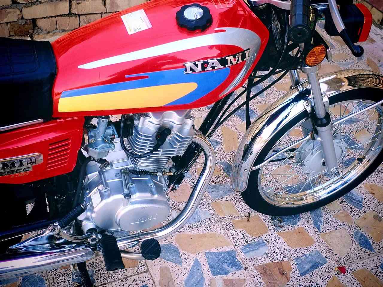 السلام عليكم دراجه للبيع اوراق اصولي 7 أوراق وكيلها سيد خلدون اصولي اصولي ناما اصلي موديل 22 طالعه بل 23 مكفوله كفاله عامه السعر 1250 وبيها مجال اتصال ***********
