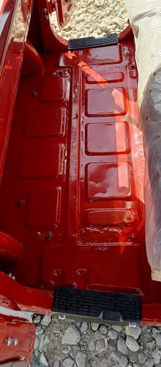 السلام عليكم 2018شهر 11 بأسمي تحويل وين ميعجبك التكتك خير من الله مكينه مبدله جديد وفقط الدوس ومصبوغه جماليه رايده 6و100 وبيها مجال مكان واسط صويره ***********
