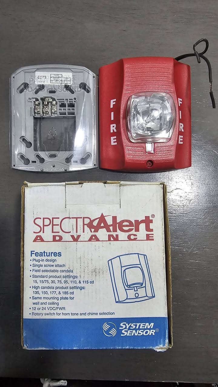 سلام عليكم
اختار اي شي تريدة السعر جدآ مناسبة للتواصل*********** كل البضاعة انكليزي
