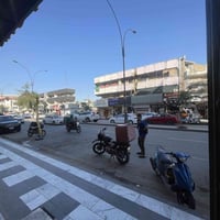 محلات عدد 2 ايجار في كراده داخل على شارع رائيسي قرب مجمع الليث  واجه م...