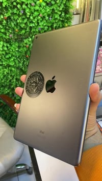 ايباد جيل ٩ • ٦٤ جيجا • نضيف