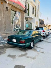 مرسيدس • زيتوني • رقم بغداد