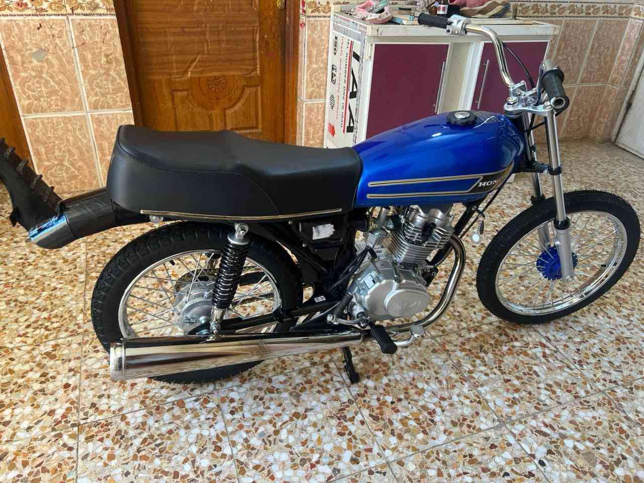 السلام عليكم شباب درجه نامه اصلي شلامجه قبل شهرين عمرته اوراق اصولي مكاني دوانيه مامتواجد خاص *********** سعره 750بيه مجال
