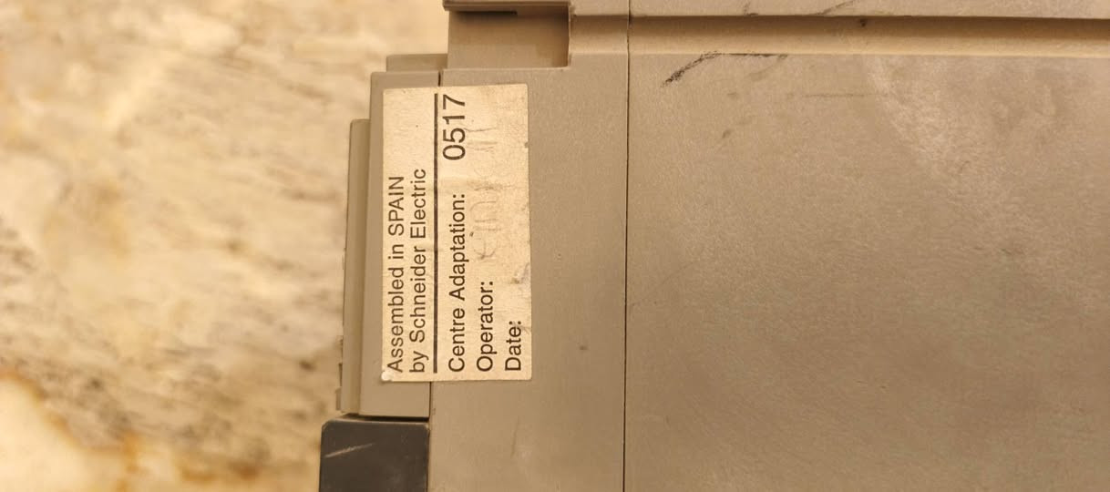 قاطع هوائي شنايدر أسباني 400امبير مامستخدم شرط النضافه 100%
السعر ٢٥٠ بي مجال تواصل ***********
