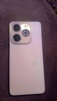 شرط • بدون كسر • شاشة سليمة