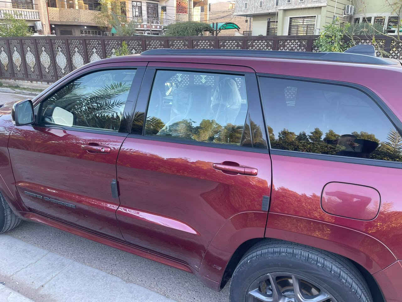 السلام عليكم .

مكلللللفففففف بالنششششررررر .

جيب 2019 لمتد فول مواصفات 
بصمه 
بانوراما
 كراسي كهرباء 
كشنات تدفئه تبريد 
ستيرن هيترات 
رادار 
باب خلفي كهرباء .
حادثها موضح بالصور والسونار مرفق مع الصور .

السعر 245 ورقه .

مكان السياره بغداد الدوره .

  *********** غير متواجد على الفيس .

  مكلللللفففففف بالنششششششرررررررر
