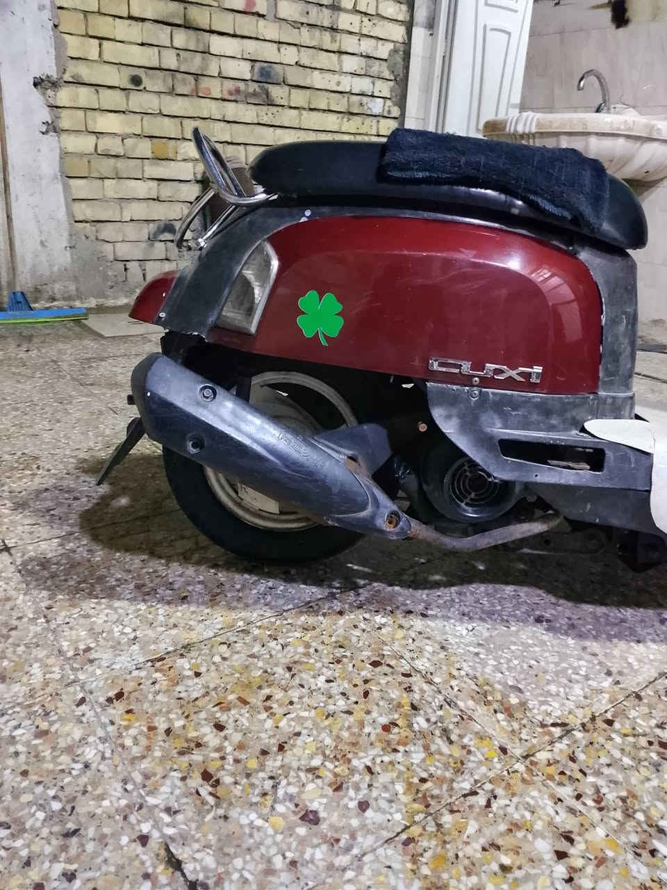 السلام عليكم بوليس للبيع شغاله سلف وهندر  مكينه ناعمه خرسه شلعه ومعدل تخبل كفرات ختم واحد كيج البانزين شغال قفل ستيرن شغال  السعر450   المكان مدينة الصدر 
***********
