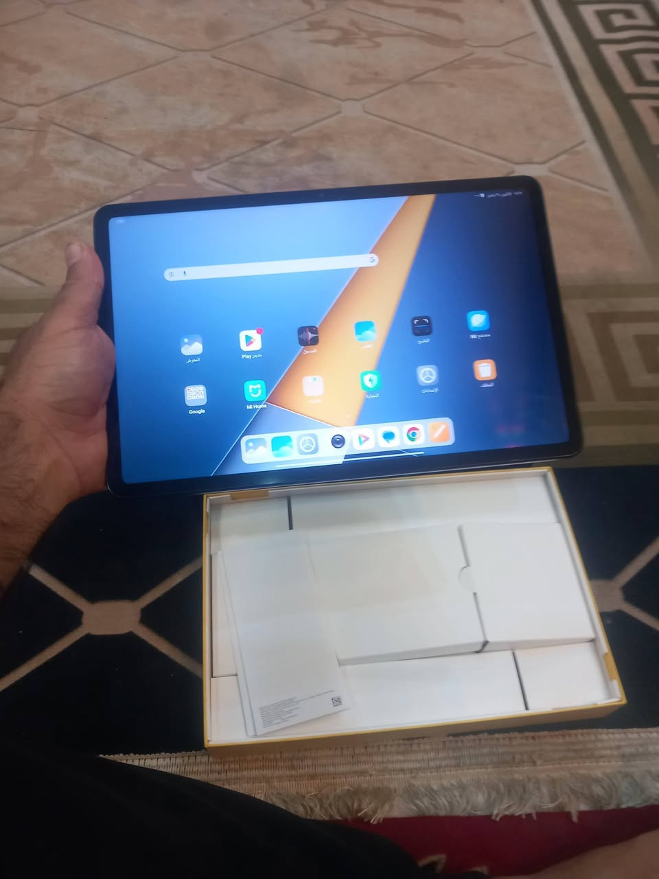 السلام عليكم متاح باد للبيع نوعه بوكو باد m1 ذاكرة ٢٥٦ مكفول كفالة عامة ماعدا طخه صغيره بحافه الايباد ممبينه مكاني الحرية *********** السعر ٢٥٠
