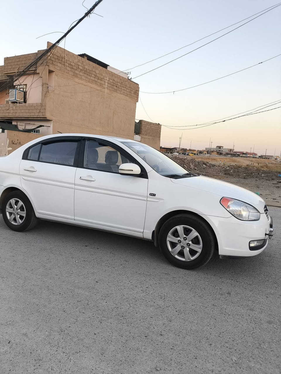 🔥 هيونداي أكسنت دبدوب2011 للبيع 🔥
🚗 اللون: أبيض
📍 الموقع: الموصل
⚙️ القير: أوتوماتيك
🔧 المحرك: 1.6
📊 الممشى: 180,000 كم
🪪 رقم أربيل (سنوية جديدة)
⚡ المواصفات:
هزة كاملة
جامات كهرباء
كيج حماية
🔧 الحالة:
السيارة نظيفة بشكل عام
يوجد ضرر خفيف بالدوّار الخلفي مال نفر 
السعر 107 بي مجال قليل
📞 للتواصل واتساب أو اتصال: ***********

