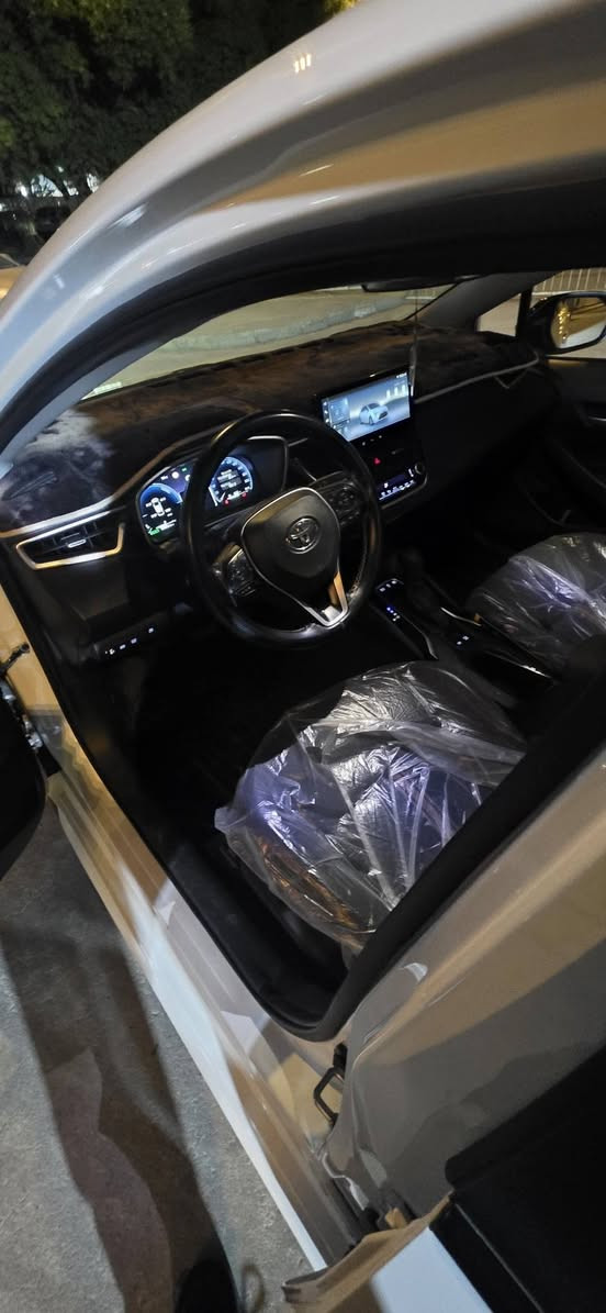 السلام عليكم للبيع كورلا هايبرد موديل 2024 مكفوله من الضربه والتبديل والصبغ   ماشية 30 الف رايده147$ وبيه مجال قليل مكاني بغداد *********** مكاني بغداد
