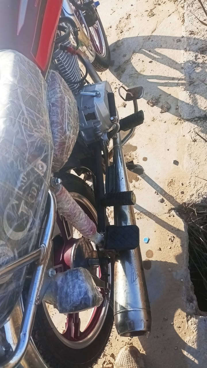 السلام عليكم للبيع دراجه سيفان 2022 مكفوله اوراقه اصوليه مكان صويره السعر 550 /***********
