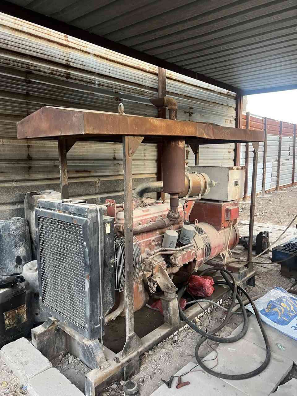 مولد افيكو مال حقول فئات لبيع سعه 65kvمولد جاهز نضيف لاستفسار اتصل ***********
