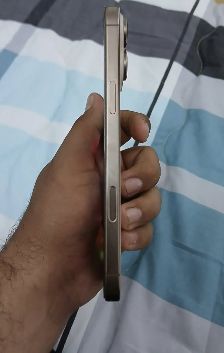 آيفون 16 Pro Max
بطارية 81 
ذاكرة 512
ضمان ماستر مع كارتونه  … سعره 1،250
العنوان بغداد


**إذا كنت صاحب هذا الإعلان وتريد حذفه لأي سبب، رجاءا أرسل رسالة إلى الدعم الفني**