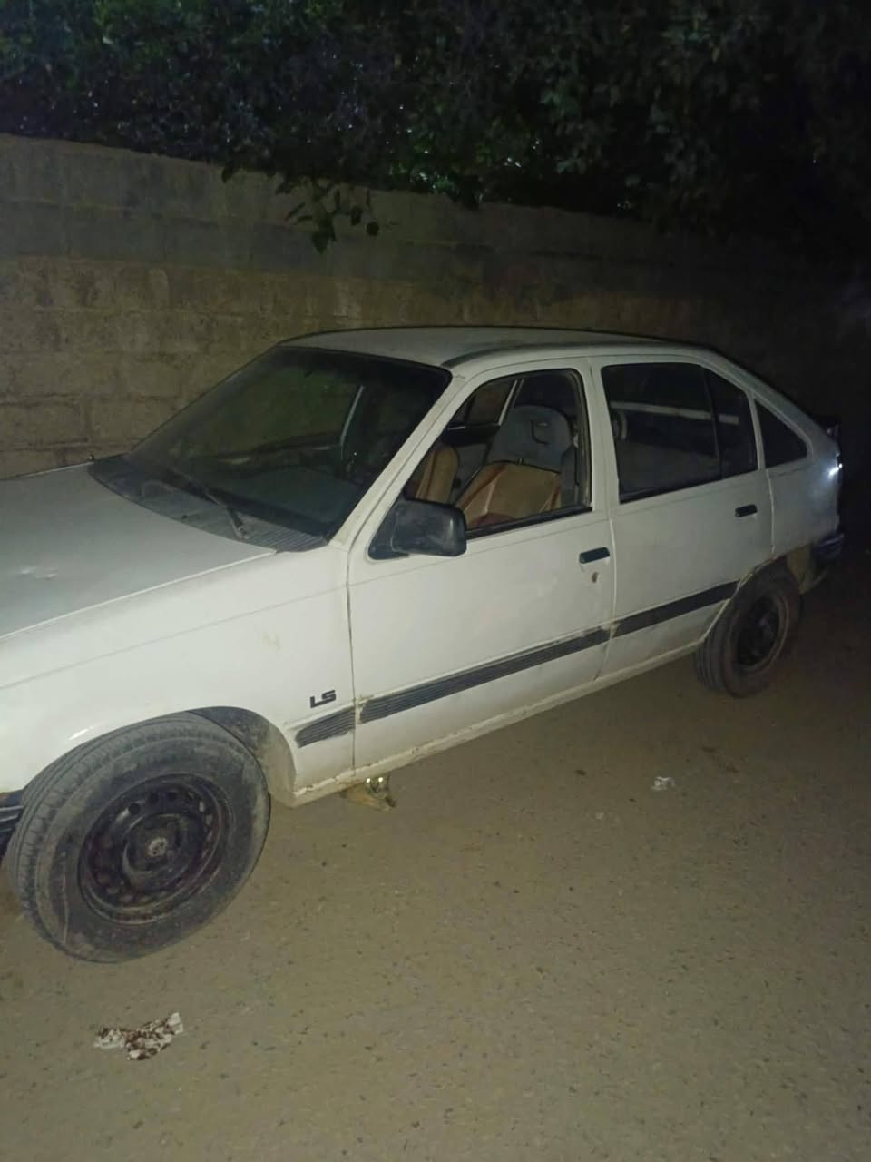اوبل كاديت طرف ثالث وكاله شرط كير عادي رقم ديالى سعر 10ورقات 
@***********


**إذا كنت صاحب هذا الإعلان وتريد حذفه لأي سبب، رجاءا أرسل رسالة إلى الدعم الفني**