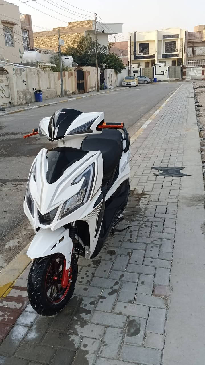 السلام عليكم دراجه جامبو للبيع موديل 25 دراجه كفاله نظيفه فول ماكينه كهربائيات زيرون مكان ديوانيه سعر  موجود رقمي ***********
