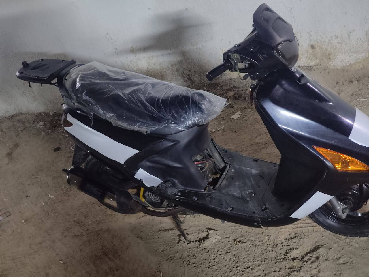 دراجه البيع مكاني كوفه علوت الفحل 
صلانصه رياضي 
اليت زنوز بيض 
نقص سلف بس راجز 
مجفته بس والفات قير الوفات ترجاع  سعر350
رقم ***********
