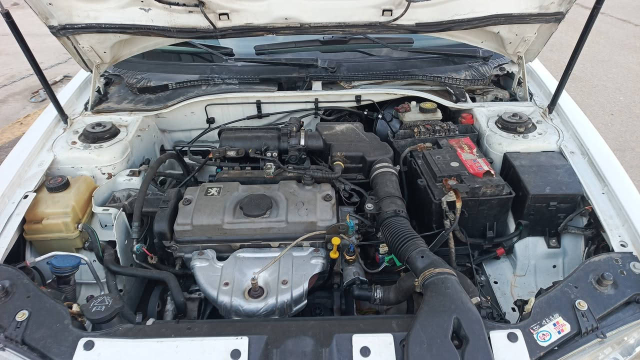 سلام وعليكم عندي بيجو ٣٠٦للبيع سيارة جديدة وما ماشية مكاني بغداد للاستفسار ***********
