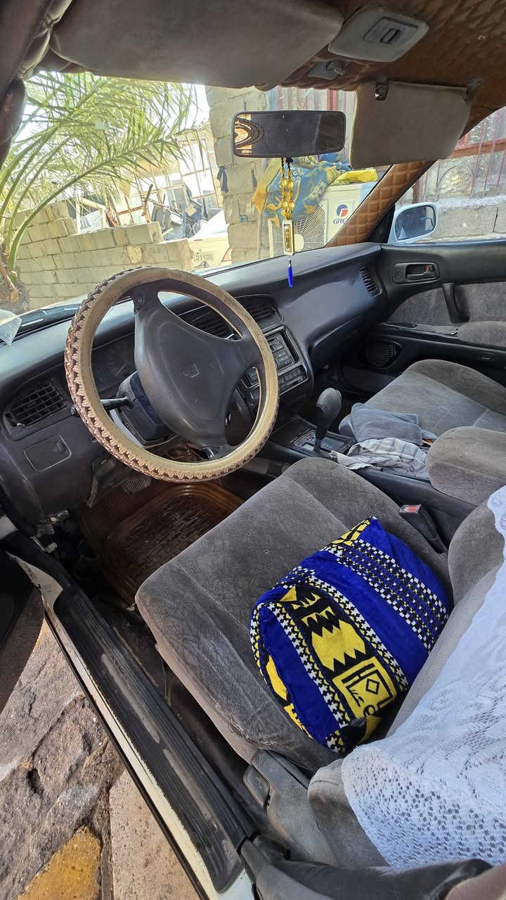 بطة منفصل  بسمي السيارة السنويه ما منتهية كير مكينه مكفول دواخل نضيفه  صبغ بلادي  بيه ضربه بلجاملغ الخلفي بسيطة ومصبوغ عله كد الضربة السعر ٥٥ وقابل للتفاوض ***********  العنوان شط العرب الكباسي
