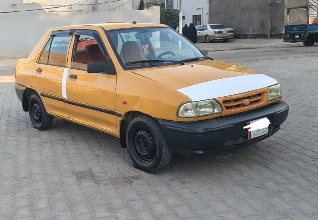 سلام عليكم من رخصت الدمن 
سايبه 2015 عليه غرامه350 على مشتري السعر المطلوب 20 بيه مجال بصيط 
***********
