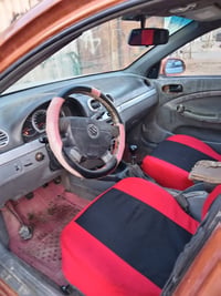 يسلام عليكم ساسوكي٢٠٠٦ سياره حلوه كير حلو مكينه بيه صوت بطاله شويه خشن...