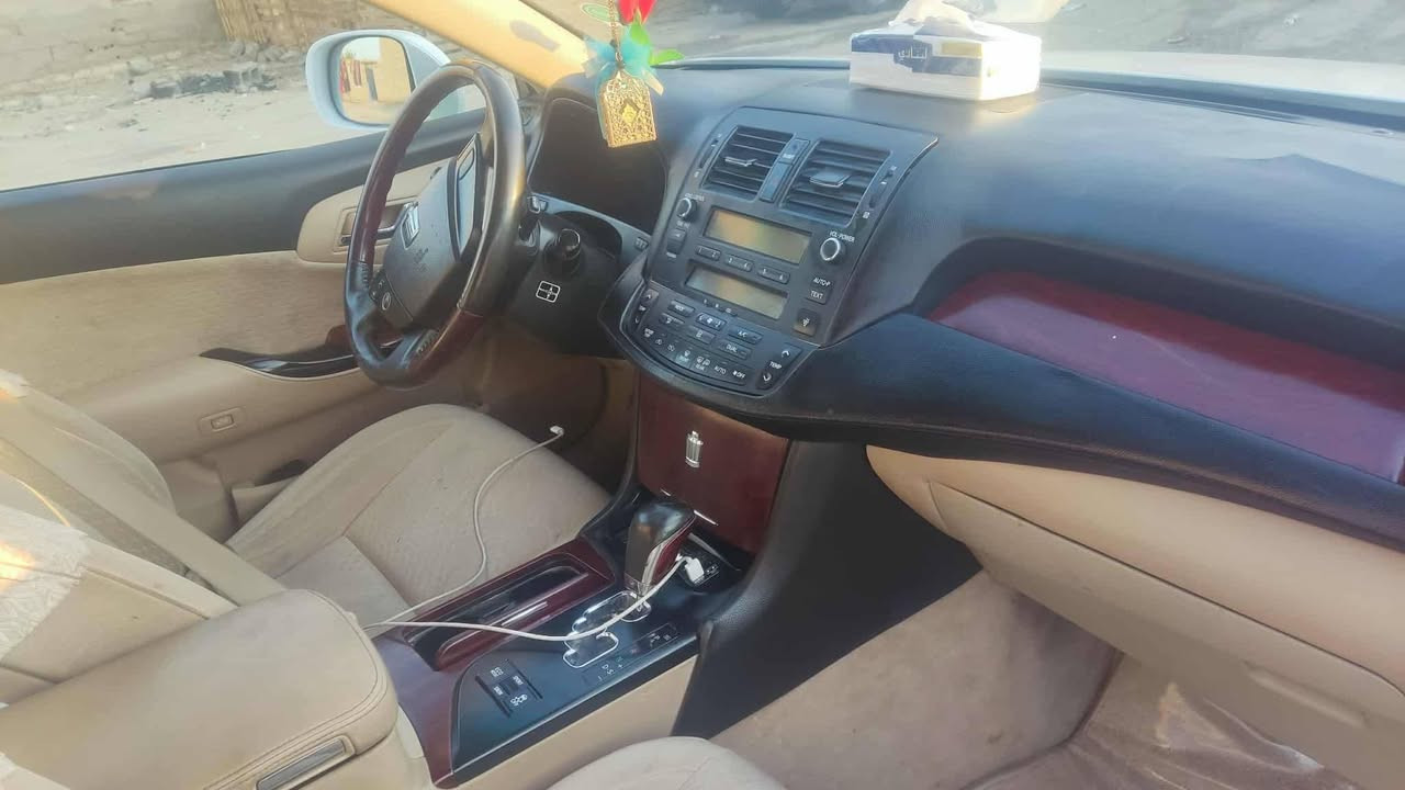 ماجسته ادوات مكفوله من الكصه مكينه وكير بل جيس تبريد ثلج 3 دكم طخم تايرات جدد مكاني ذي قار سعر خاص
***********
