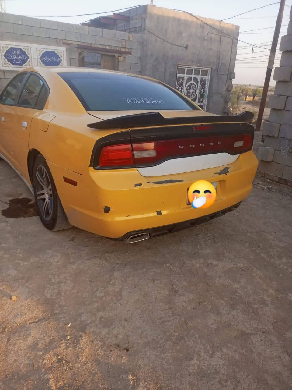 جارجر ٢٠١٤ رقم بصره حادث جاملغ وبنيد جاهزه مكينه كير حداديه تخم تاير تبريد سعر ١٤٠ وبيها مجال مكان شطره مكلف بنشر رقم صاحبها ***********
