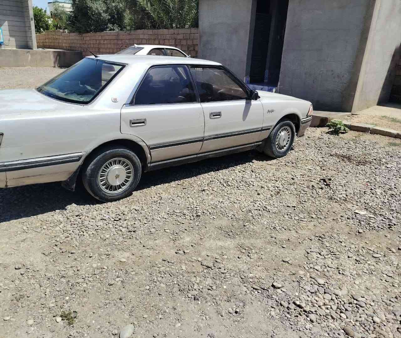سلام عليكم  هارتوب للبيع سياره‍ نضيفه كير محرك  ونجي سياره بيه بكن السعر 12 ‏‪***********

