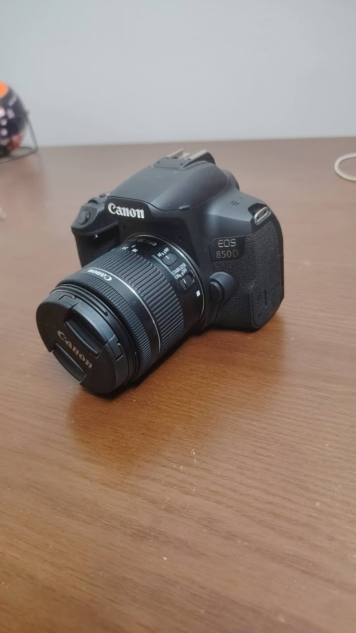 كاميرا 
Canoon 800d
اخو جديد
استدام منزلي قليل جدا
السعر ٦٠٠ الف 
التواصل
***********
