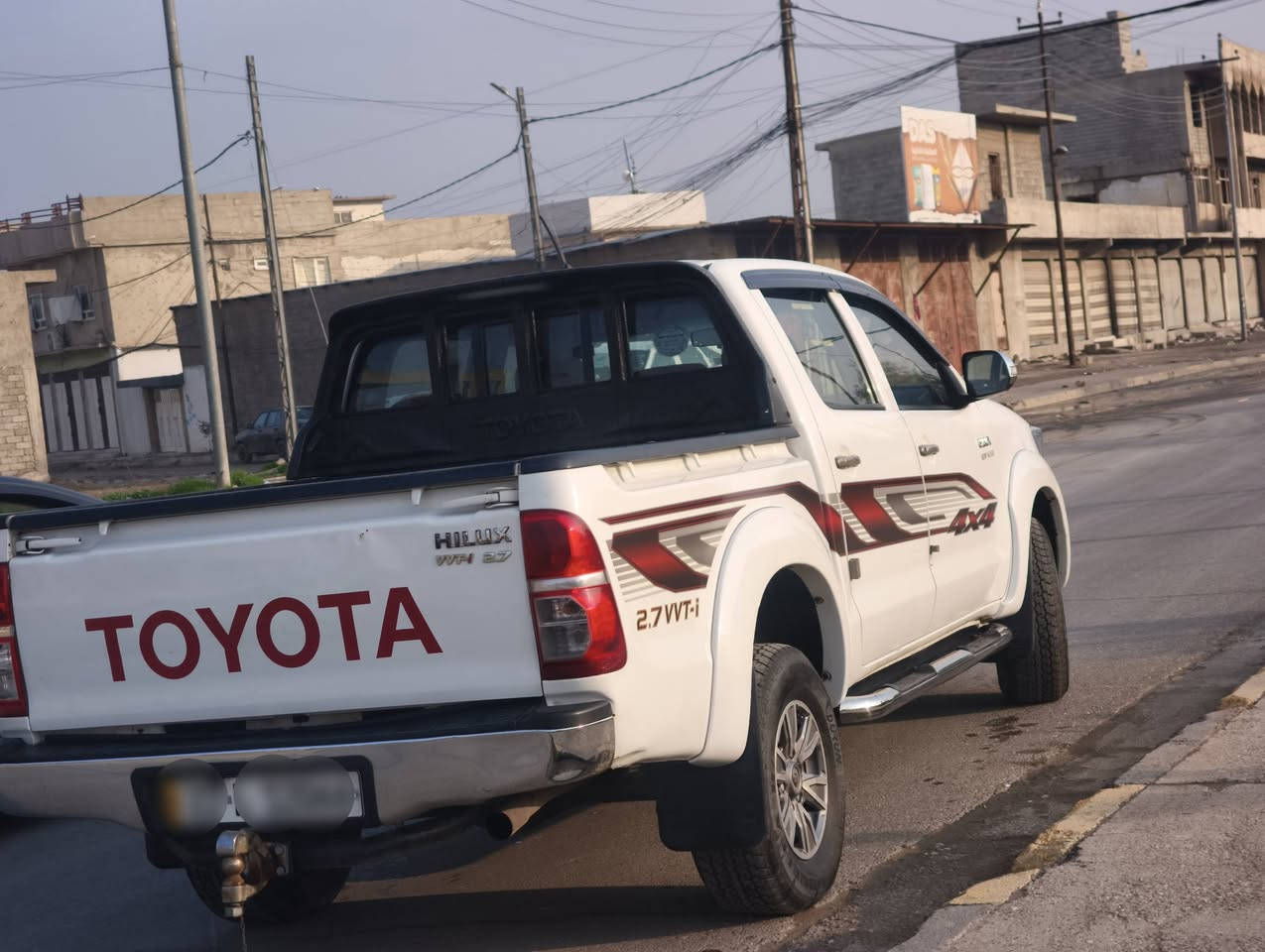 سلام عليكم بيكم هايلوكس 2012 تماتيك فورويل رقم اربيل دولي شرط التحويل كفالة عامه ما عده صبغ يم باب البدي اقل من شبر حيل قليله مكينه كير اكسل كله كفالة شرط لا صرف لا نفخ مكينه فقط قبق الفوك مفتوحه غيره كلشي كفاله
سنويه لل2030 
السعر 210 بيه مجال 
***********
